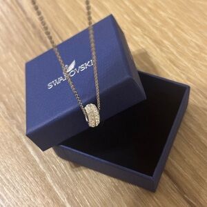 Swarovski crystal pendant necklace